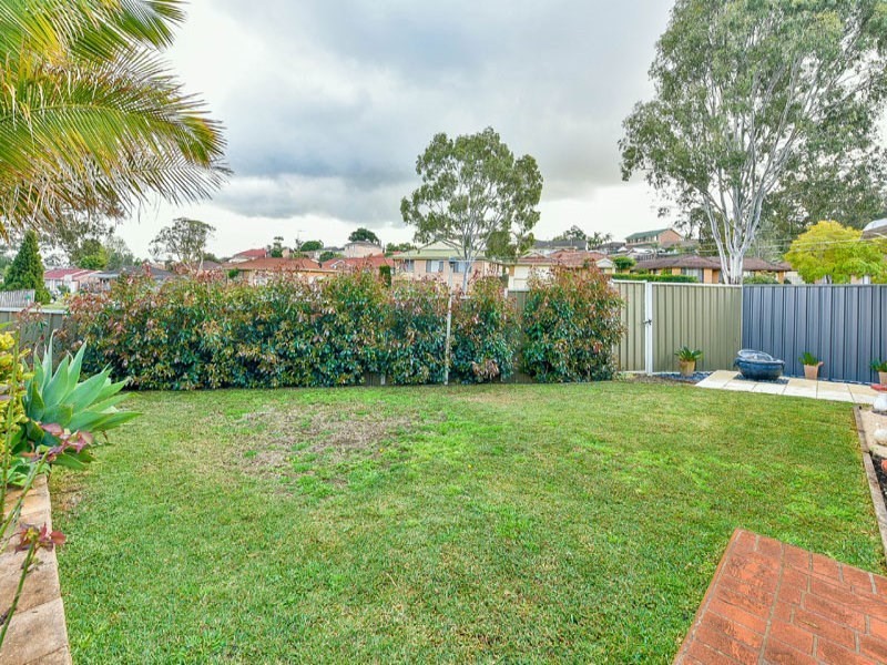 3 Moffat Place, Minto NSW 2566