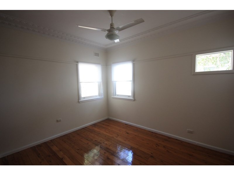 10 Innes Street, Campbelltown NSW 2560