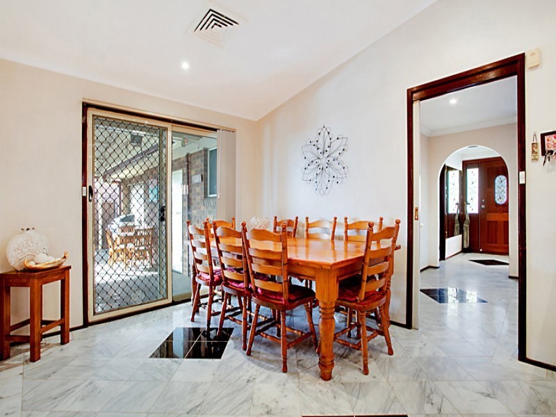 19 Granite Place, Eagle Vale NSW 2558