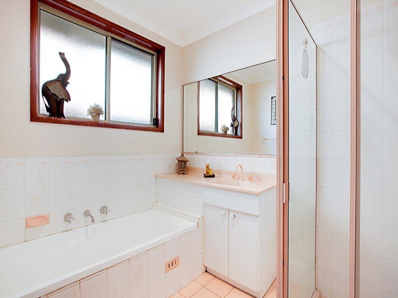 19 Granite Place, Eagle Vale NSW 2558