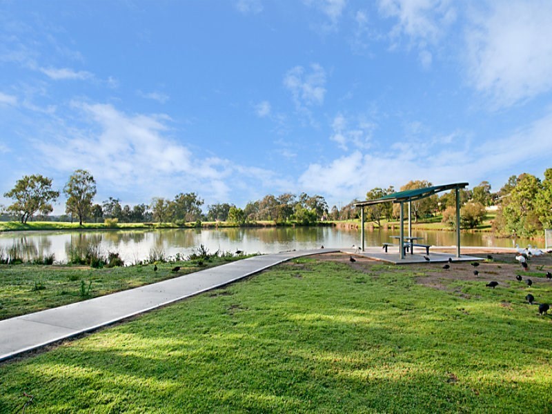 19 Granite Place, Eagle Vale NSW 2558