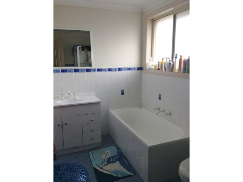 84 Venezia Street, Prestons NSW 2170