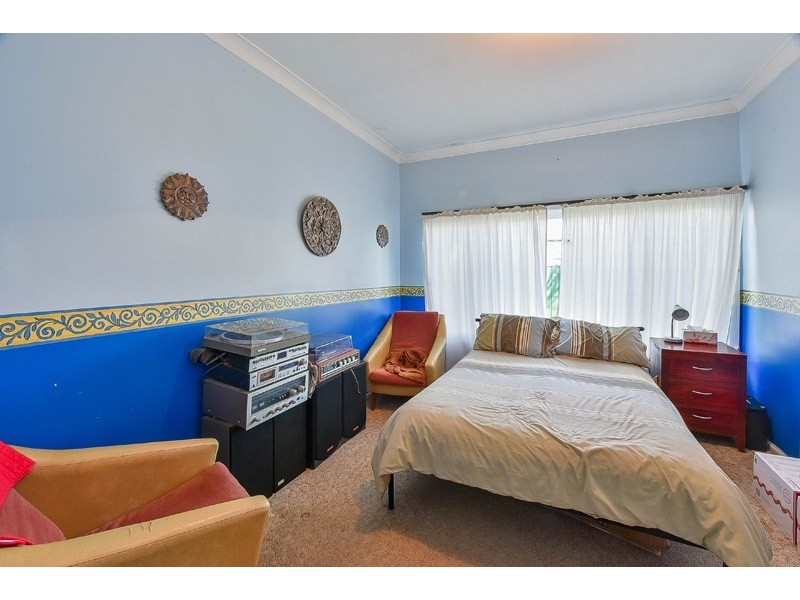 15 Salisbury Street, Glenfield NSW 2167