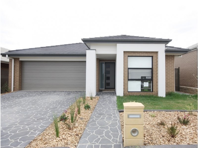 5 Monash Street, Gregory Hills NSW 2557