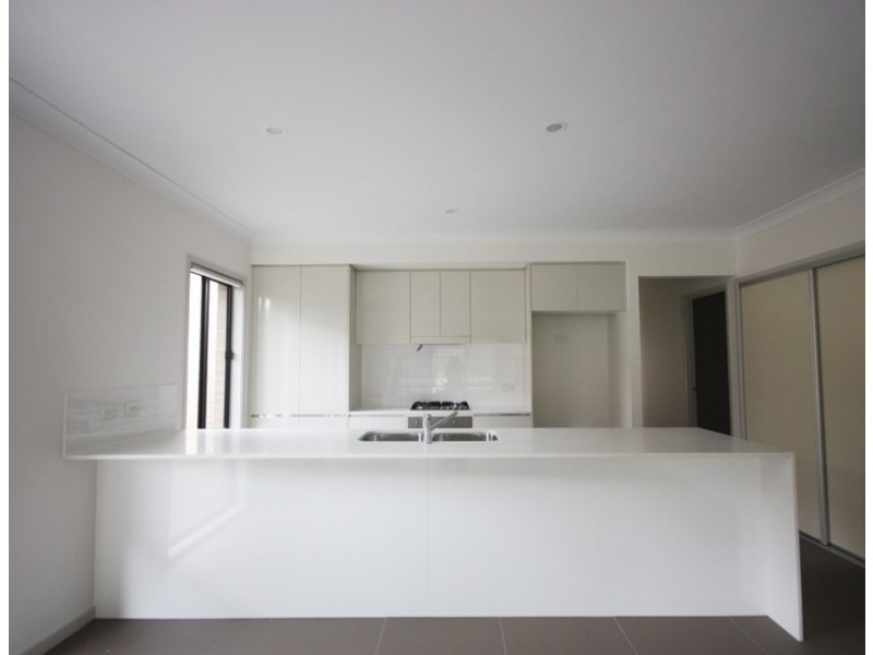 5 Monash Street, Gregory Hills NSW 2557