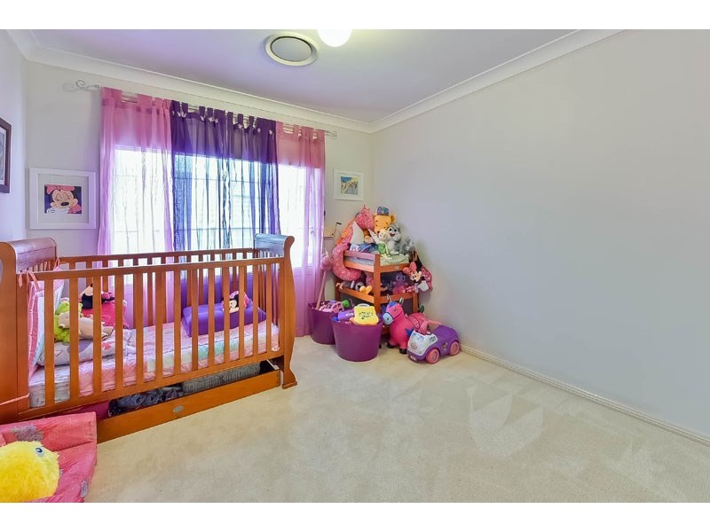 25 Shannon Place, Kearns NSW 2558