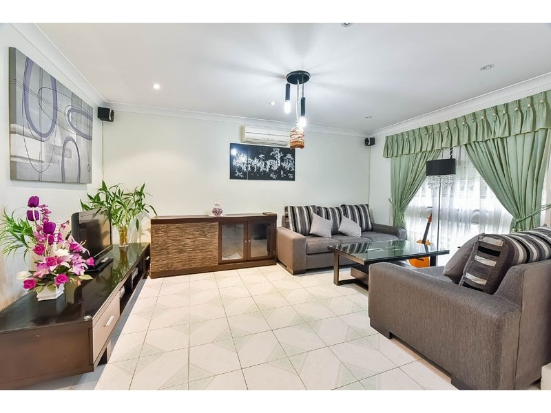 9 Crozier Street, Eagle Vale NSW 2558