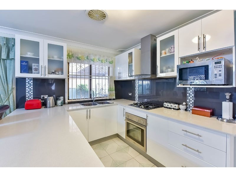 9 Crozier Street, Eagle Vale NSW 2558