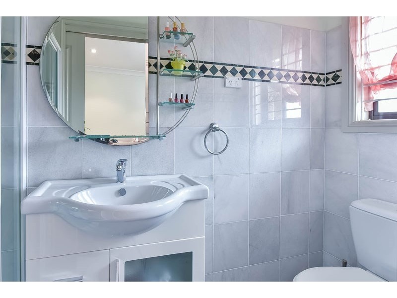 9 Crozier Street, Eagle Vale NSW 2558
