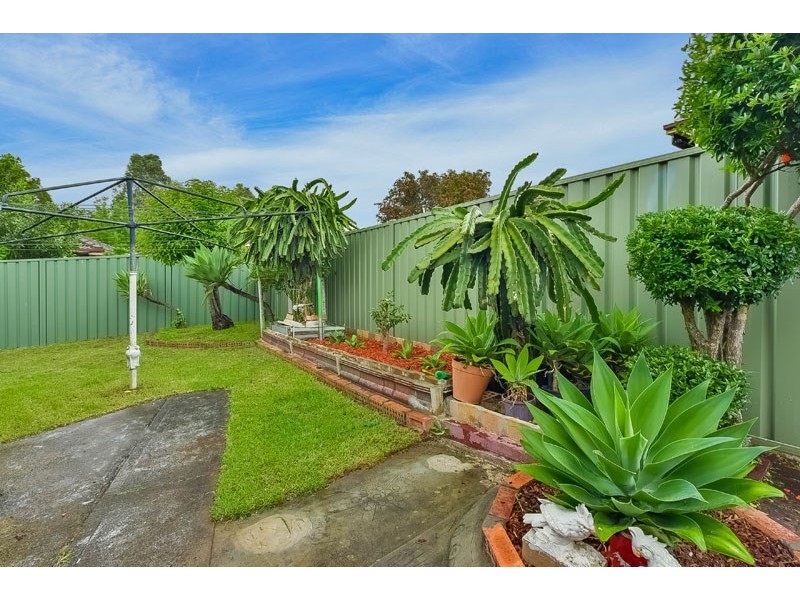 9 Crozier Street, Eagle Vale NSW 2558