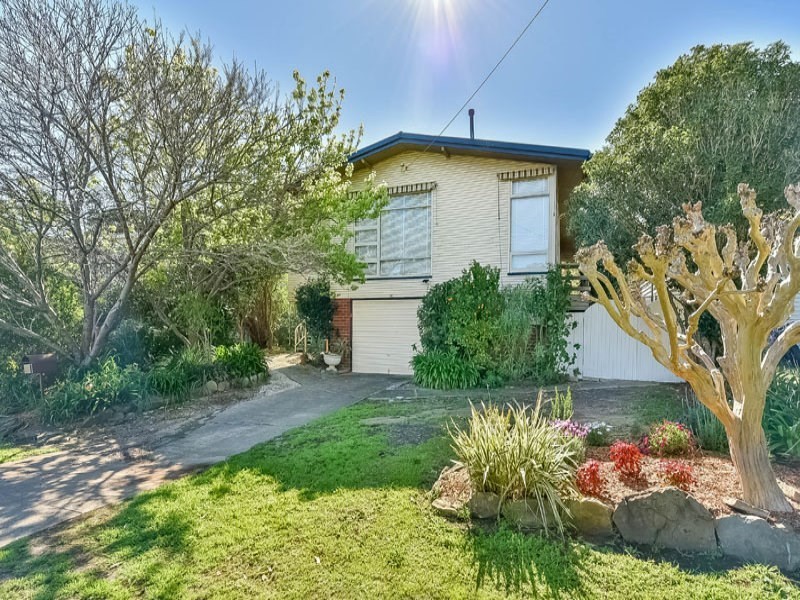 14 Innes Street, Campbelltown NSW 2560