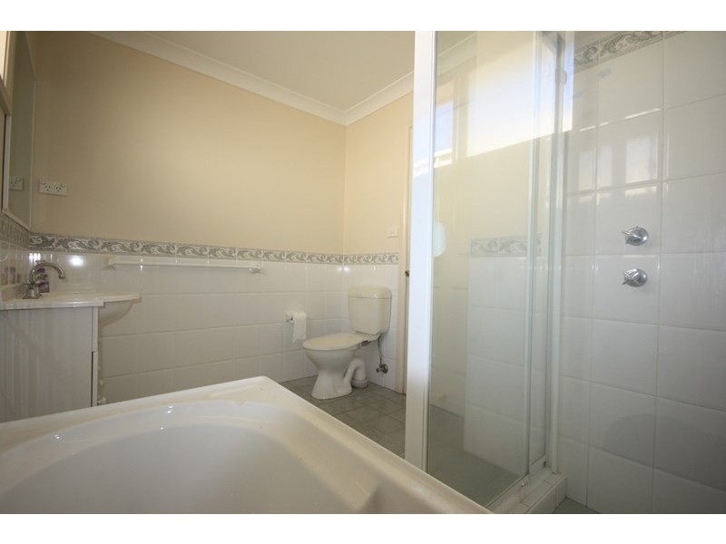 3/20 Hoddle Avenue, Campbelltown NSW 2560