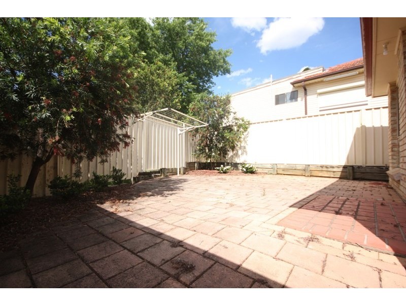 3/20 Hoddle Avenue, Campbelltown NSW 2560