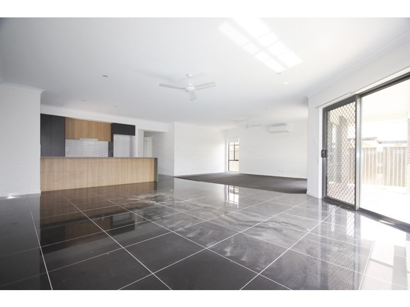 17 Monash Street, Gregory Hills NSW 2557