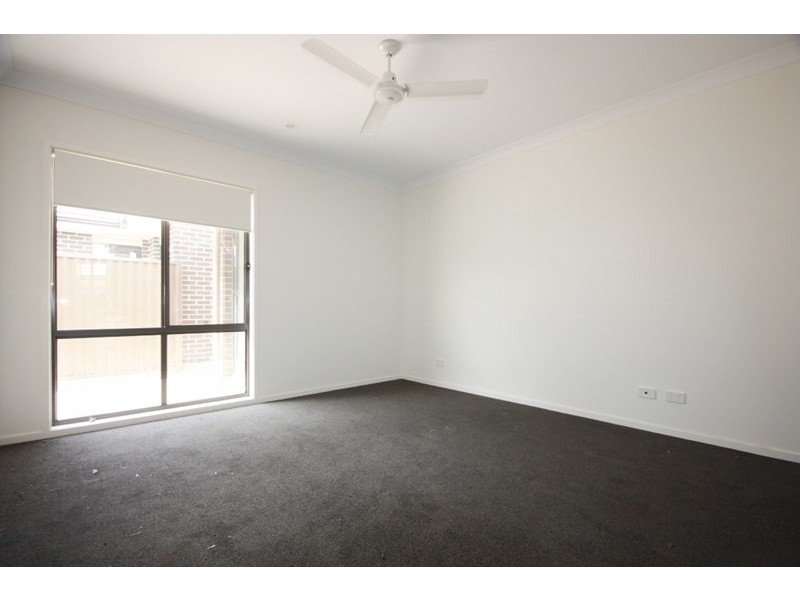 17 Monash Street, Gregory Hills NSW 2557