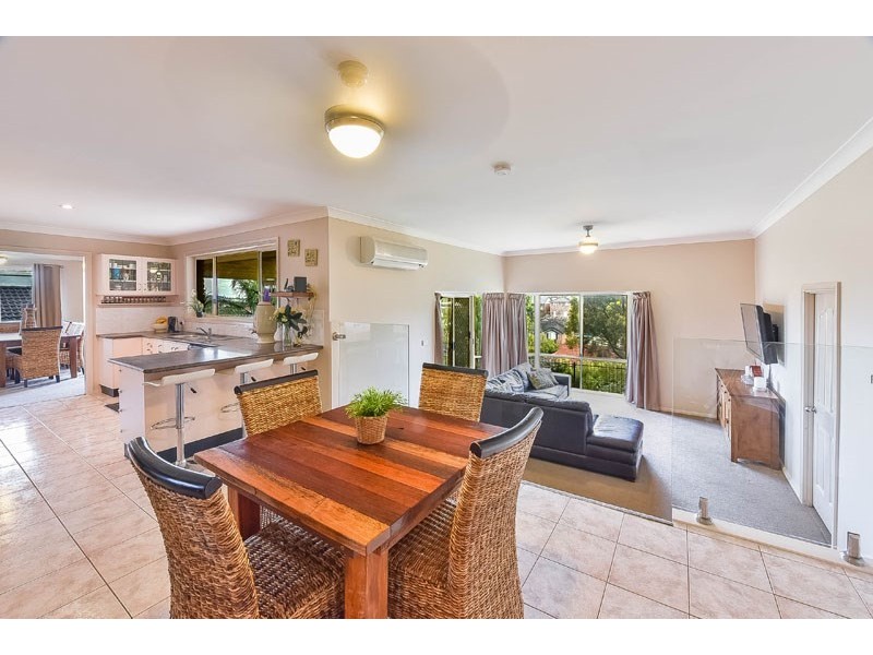 11 Narryna Place, Glen Alpine NSW 2560