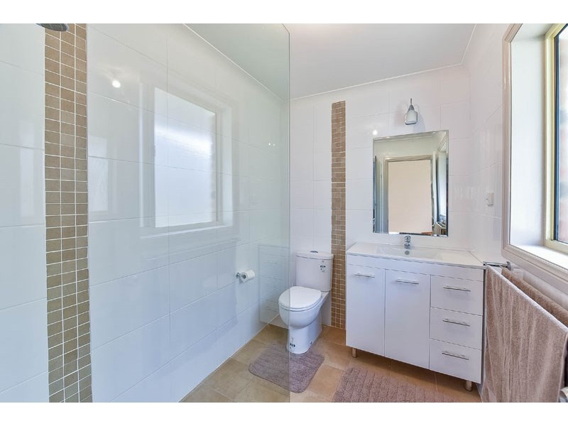 11 Narryna Place, Glen Alpine NSW 2560