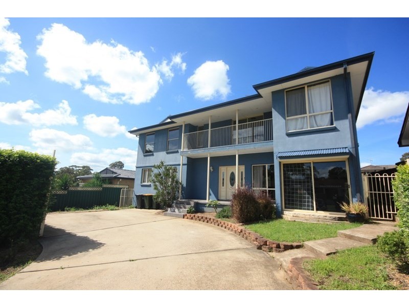 4 Poplar Crescent, Bradbury NSW 2560