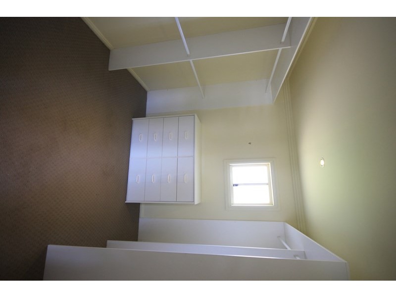 4 Poplar Crescent, Bradbury NSW 2560