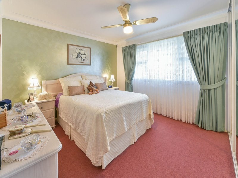 2 Derby Street, Minto NSW 2566