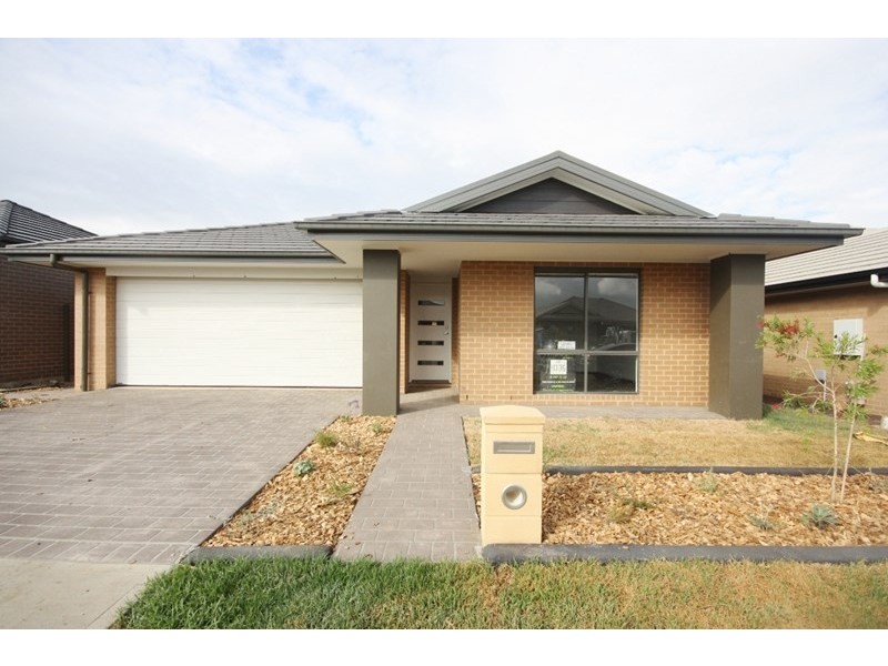 10 Monash Street, Gregory Hills NSW 2557