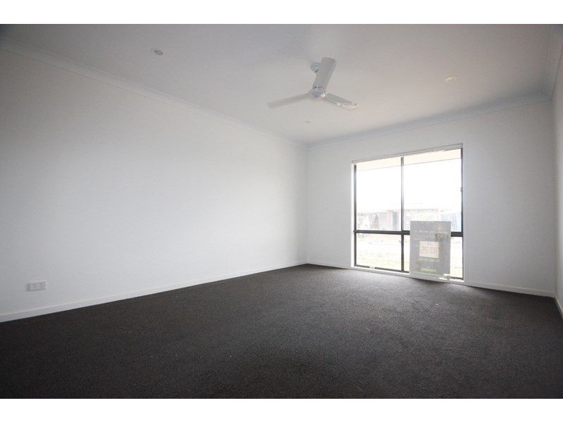 10 Monash Street, Gregory Hills NSW 2557