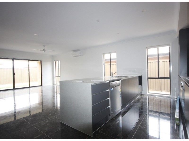 10 Monash Street, Gregory Hills NSW 2557