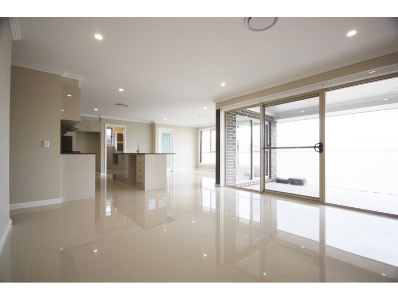 7 Richards Loop, Oran Park NSW 2570