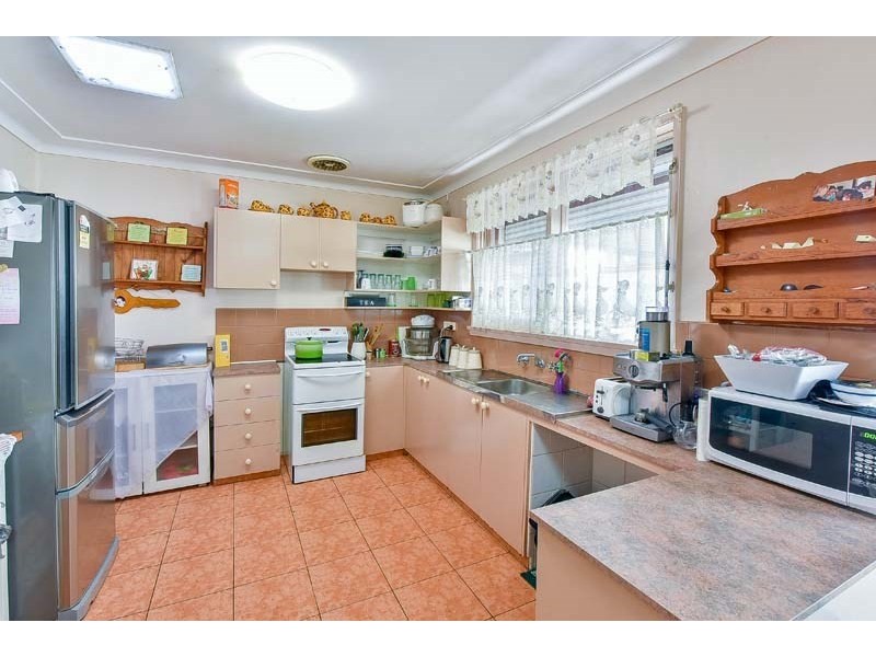 19 Gloucester Street, Macquarie Fields NSW 2564