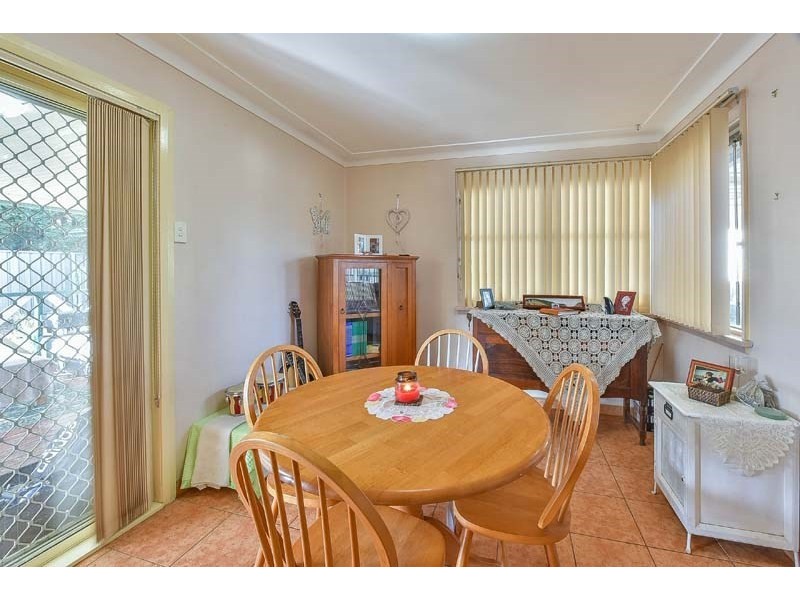 19 Gloucester Street, Macquarie Fields NSW 2564