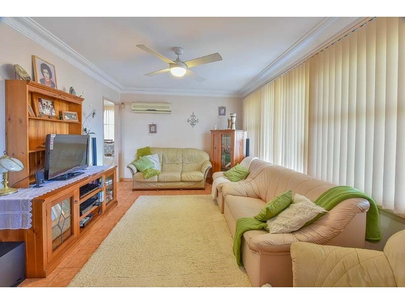 19 Gloucester Street, Macquarie Fields NSW 2564