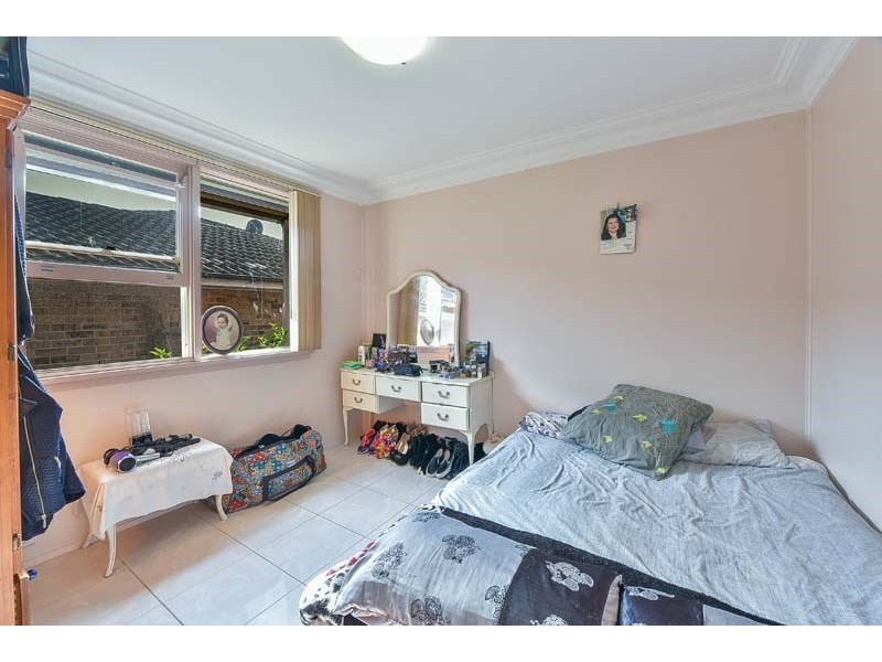 19 Gloucester Street, Macquarie Fields NSW 2564