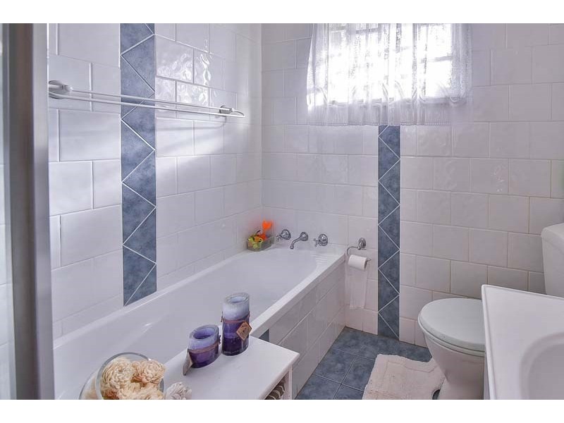 19 Gloucester Street, Macquarie Fields NSW 2564