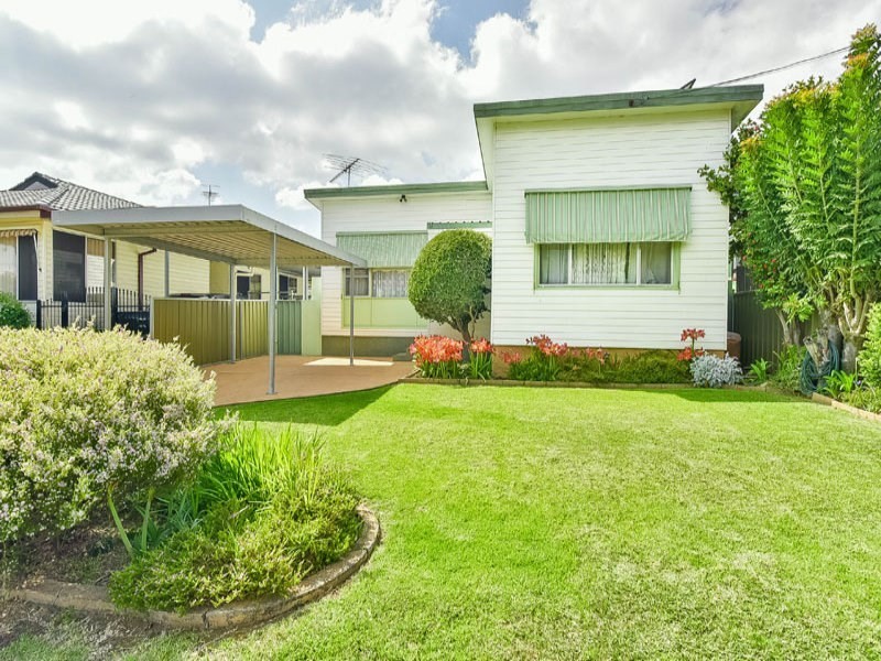 26 Kent Street, Minto NSW 2566