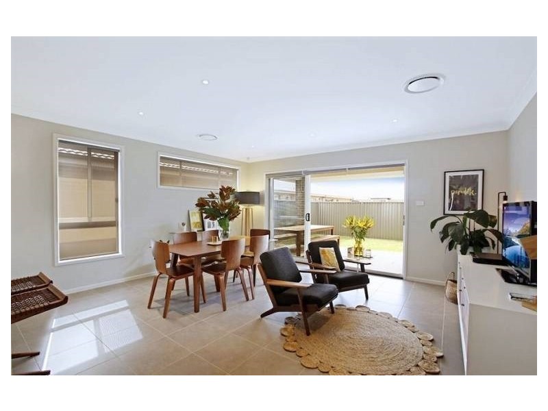 11 Venturer Parade, Leppington NSW 2179