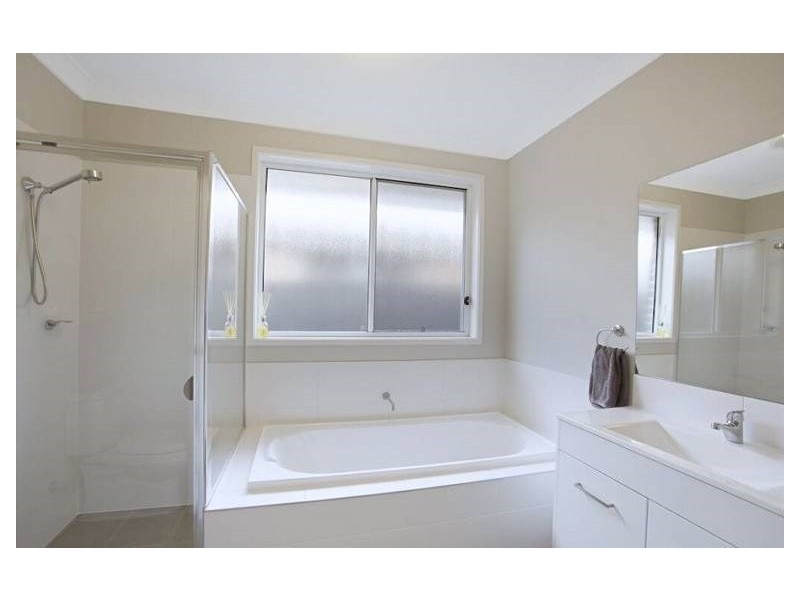 11 Venturer Parade, Leppington NSW 2179