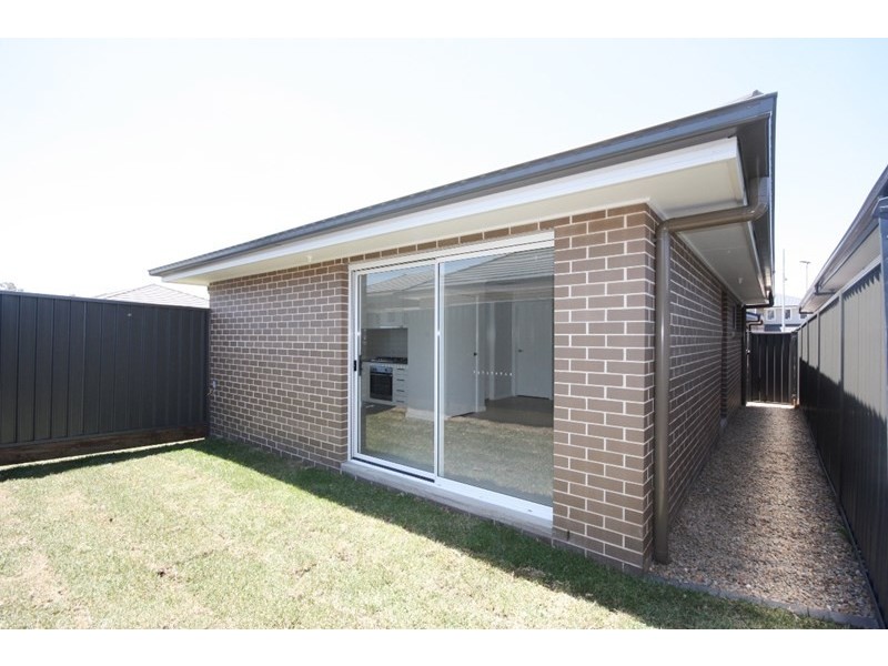 4a Mindari Street, Leppington NSW 2179