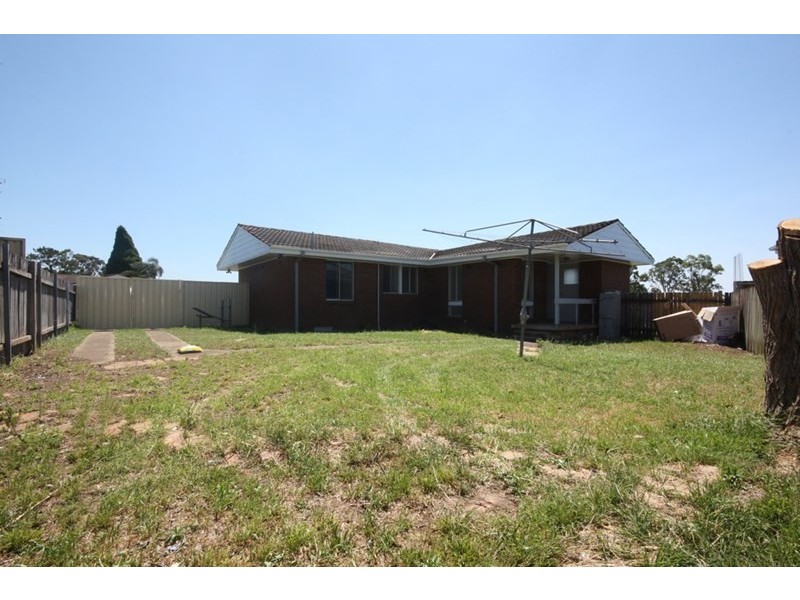 2 Fonthill Place, Airds NSW 2560