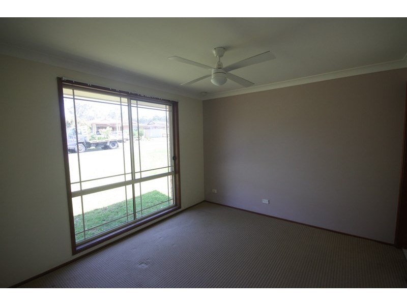 26 Withnell Crescent, St Helens Park NSW 2560