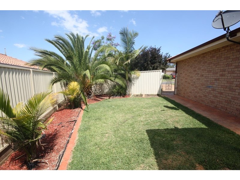 26 Withnell Crescent, St Helens Park NSW 2560