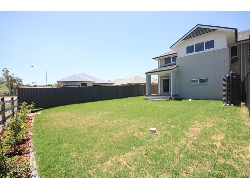 4 Fernleigh Court, Oran Park NSW 2570