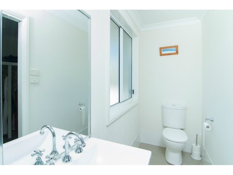 19 Yewens Circuit, Grasmere NSW 2570