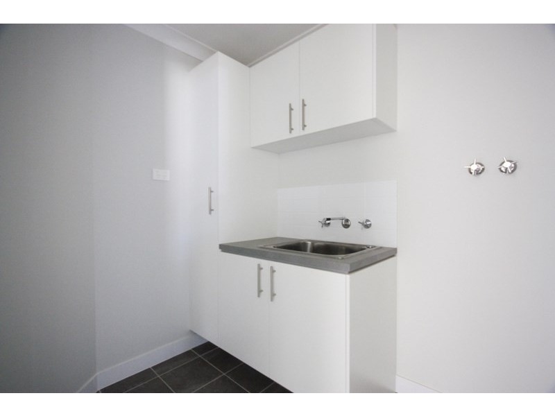 6 Fernleigh Court, Oran Park NSW 2570