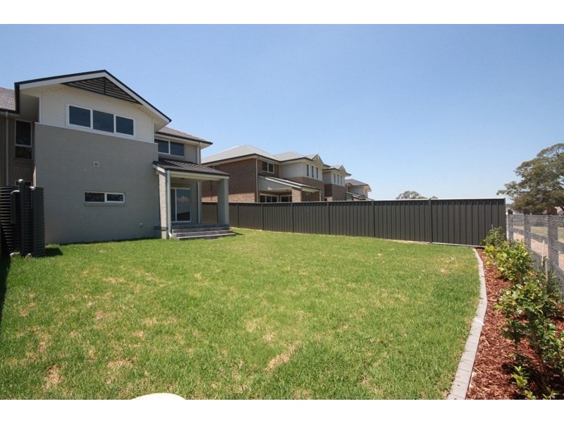 6 Fernleigh Court, Oran Park NSW 2570
