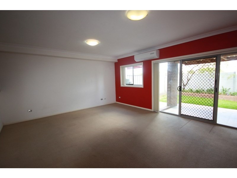 50/17 Poplar Crescent, Bradbury NSW 2560
