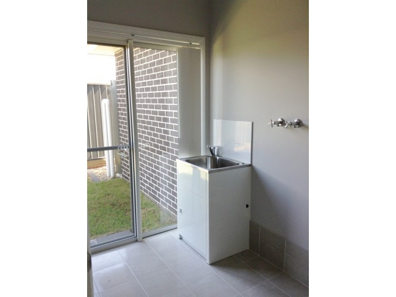 11 Davidson Street, Oran Park NSW 2570