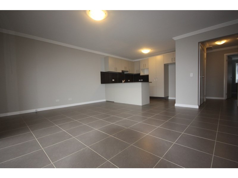 6/29 Lorimer Crescent, Elderslie NSW 2570
