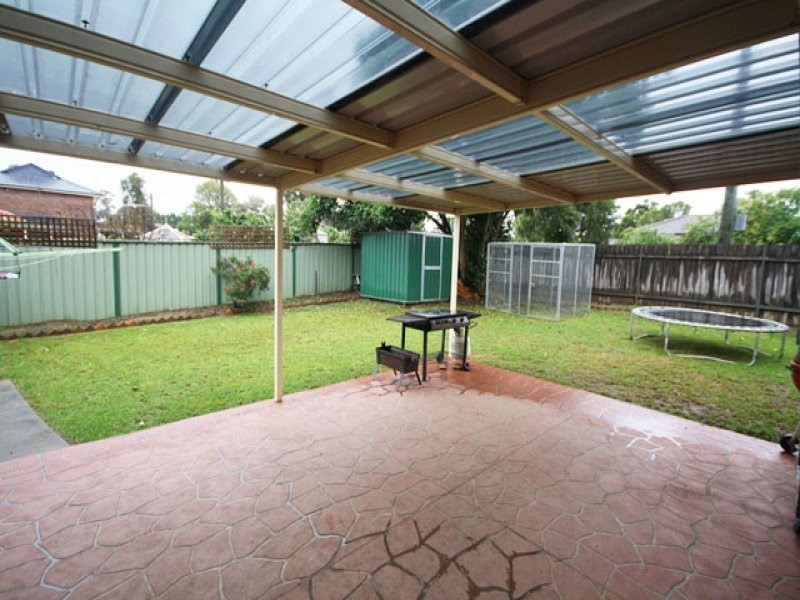 171 Harrow Road, Glenfield NSW 2167