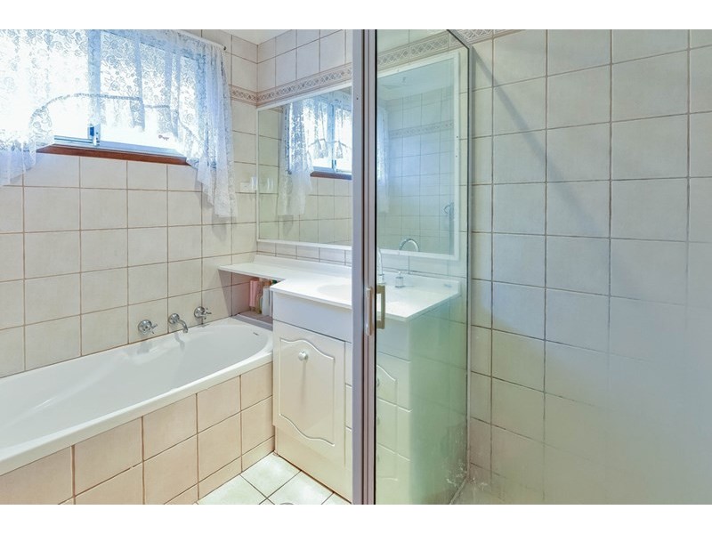 12 Moffat Place, Minto NSW 2566