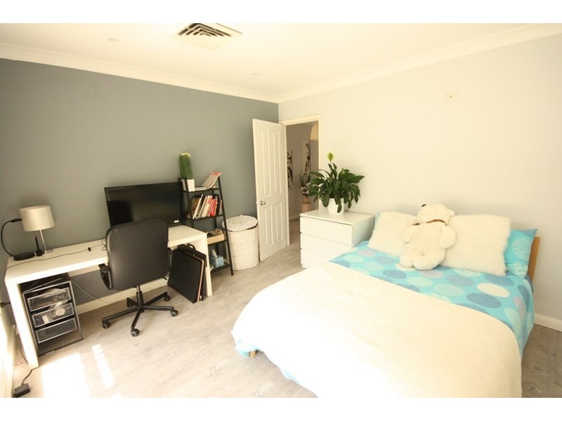 188 Cumberland Road, Ingleburn NSW 2565